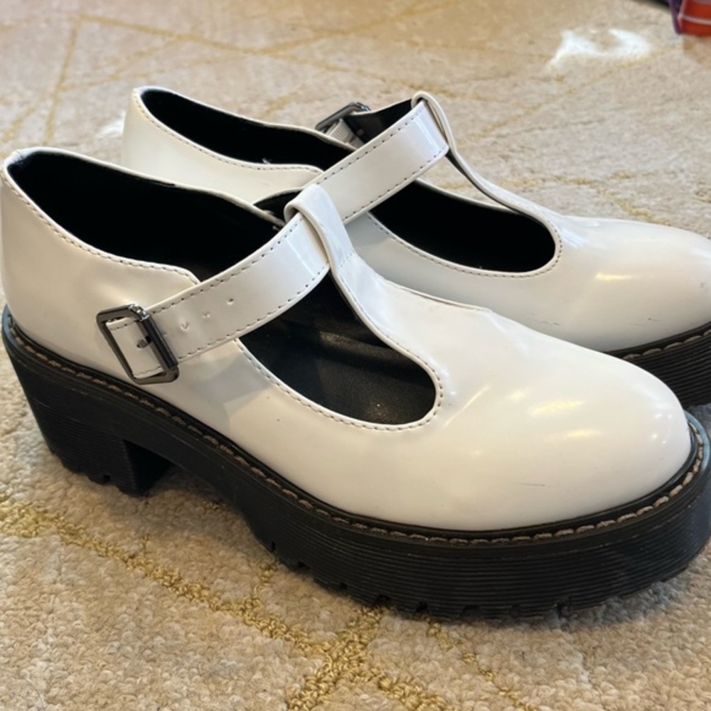 Madden Girl Hollyy Loafer shoes Mary Jane lug sole vegan leather white black - Picture 9 of 11